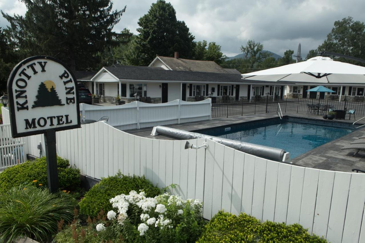 Knotty Pine Motel Беннінґтон Екстер'єр фото
